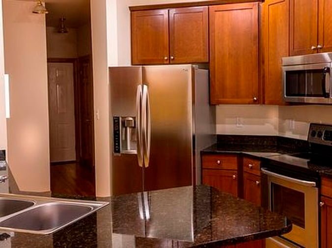 Los cromados se instalan con fuerza en la decoración